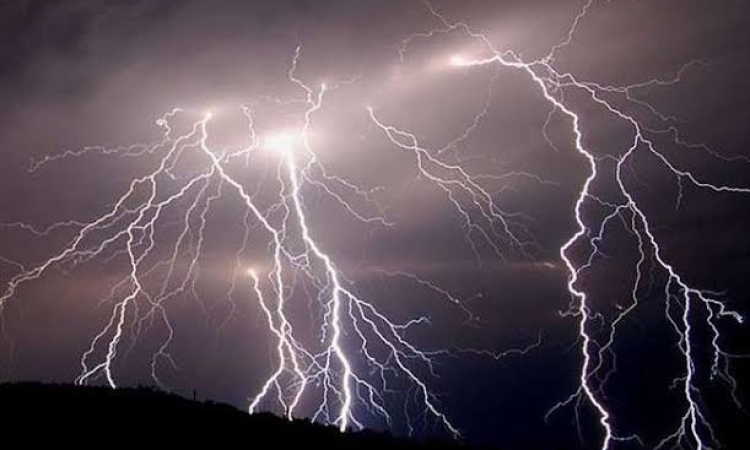Τι θα γινόταν εάν οι κεραυνοί διαρκούσαν ένα ολόκληρο λεπτό;